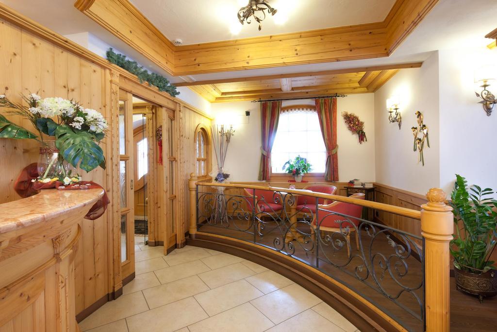 Hotel Garni Laura Arabba Exterior photo